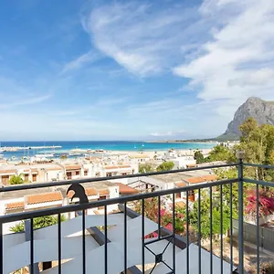 Auralba 3*, San Vito Lo Capo Italien
