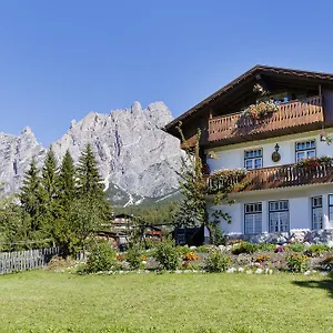 https://chalet-verocai.hotelinveneto.com
