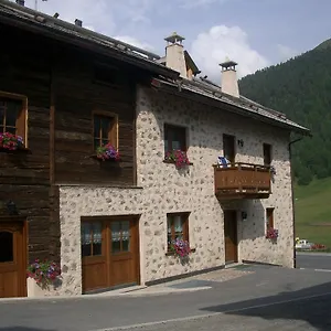 https://santin-apartments.it-lombardy.com